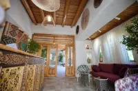 Zargaron Boutique
