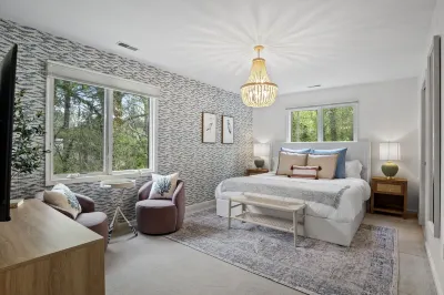 Family Luxury: 5BR, GameRm, MovieRm, Kayaks, PingPong, Fire Pit, Beach Hotels in der Nähe von Bennett O. Hughes Memorial Tree Farm