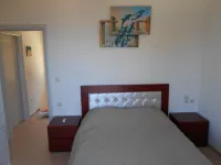 Beautiful, comfortable villa with swimming pool and superb views. Các khách sạn ở Mirties