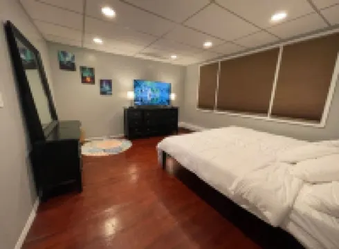 Dreamy & Newly Renovated. Close to Metlife & NYC !