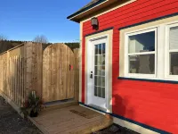 Millie's Bay Heaven - Historic Cottage on the Sea  호텔