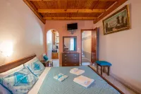 Rainbow apartment A,Pelekas beach,40 meters from the sea Hotels in Parelia