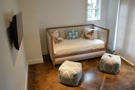 Exclusive Smith Lake Slice of Heaven  in the Gated Point William Development.