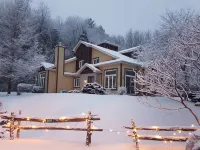 Charming, cozy 3-bdrm, 2-bath homeL'Aiglon 1687 CITQ # 241404 Cadeaux 4 Saisons附近的飯店