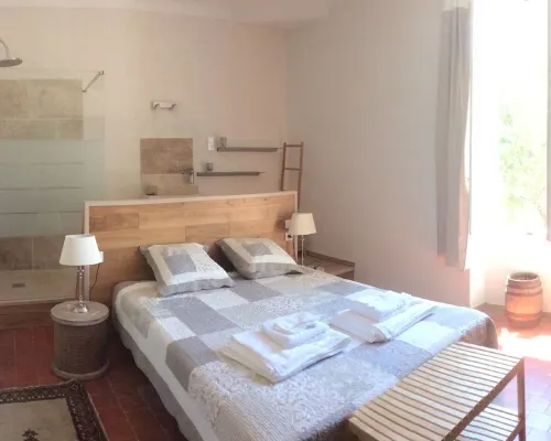 Beautiful Provencal house, French billiards and swimming pool - 8 people 호비옹 호텔