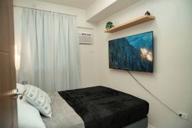 2-bedroom Elegant Condo With Sunrise & Mountain View