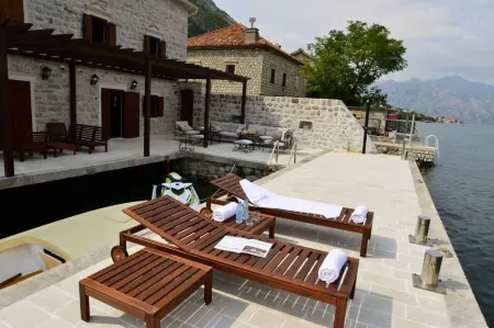 3 Bedroom House on Sea