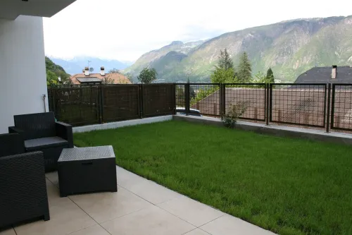 Residence Weinberg 8, modern vacation apartment with a little something extra Hotels in Nals