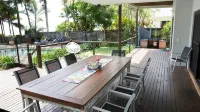 Absolute Beachfront Bliss - Newell Beach - 10 Metres to the Ocean