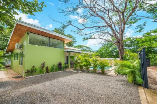 3BR Beach House w/ Pool - Las Palmitas