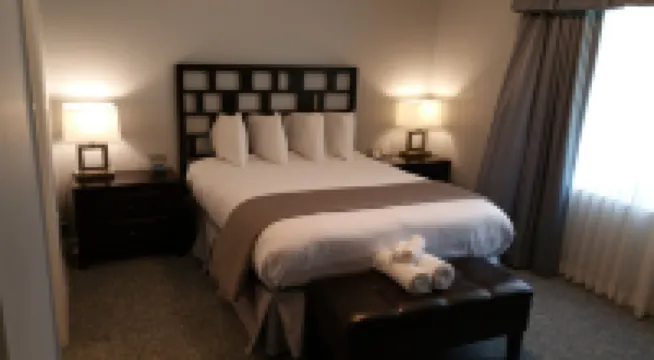 波克諾之村旅館