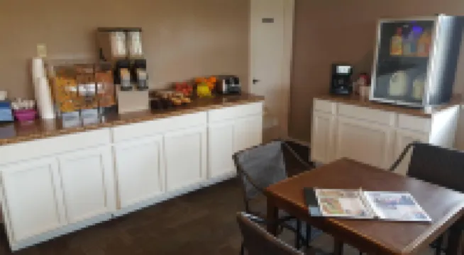 愛法拉湖旅館 尤福拉酒店