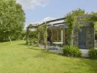 3 Newhall Green