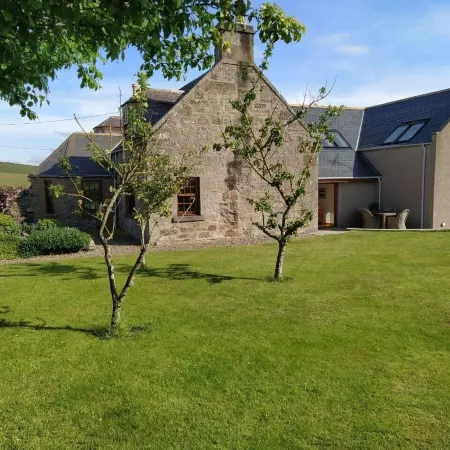 Chapel of Barras Farm Bed & Breakfast