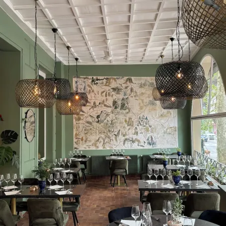 Logis Hôtel Restaurant Grand Hôtel de Lyon