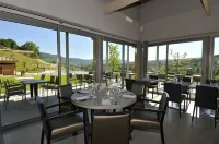 Domaine de Saint Estève Hôtels à : Mostuéjouls