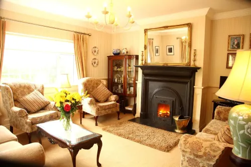 Brooklodge Bed and Breakfast - Homestays