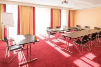 Hotel Karl-Wirt Hotels in Wiener Neudorf