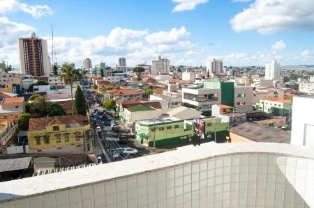 Luds Comfort Hotel Отели в г. Понта-Гросса