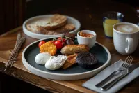 The Lamb Inn - breakfast