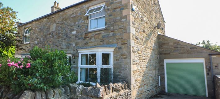 10 Old School Close Hotels in Leyburn