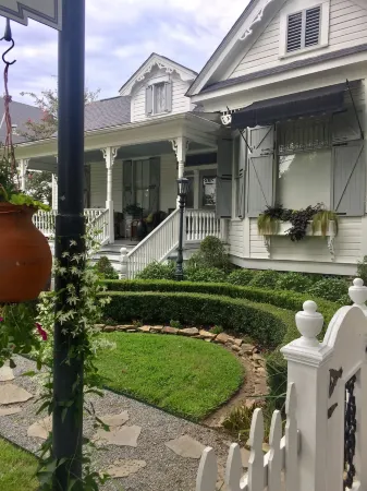 John Thomas Bed and Bath