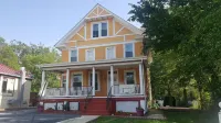 Eden Park Guest House - Homestays