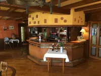 Aux Deux Clefs Hotels in Saverne