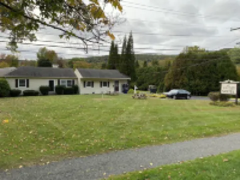 Villager Motel Hotels in Williamstown