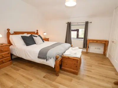 4 Green Farm Cottage Hotels in 
