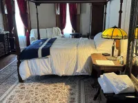 Haslett House Hotels in Minden