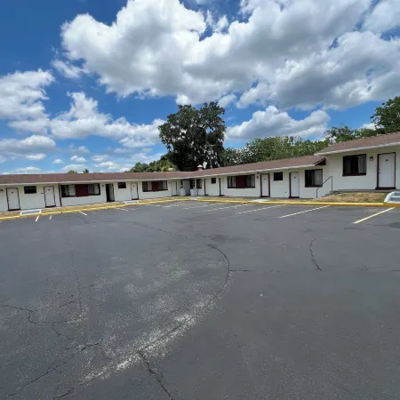 Budget Inn