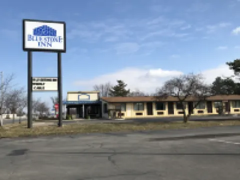 Blue Stone Inn Hotels in Fayette County