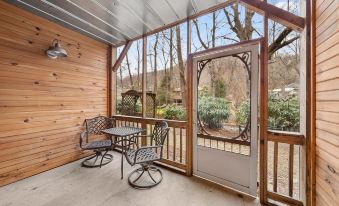 Jonathan Creek Inn and Villas
