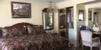 Deal's Bed & Breakfast Inn - Junior King Suite