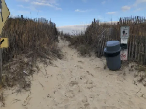 Blackbeard's Retreat - Historic and Pet Friendly 3 Bedroom Cottage by RedAwning Hoteles en Kitty Hawk