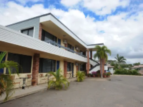 Shoredrive Motel Hotels in North Ward