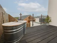 5 Longshore Hotels in Colan