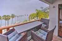 Quiet Avalon Getaway Villa w/ Ocean View & Balcony - Balkoner