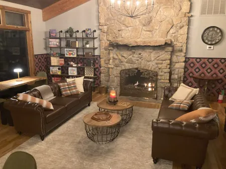 Country Mountain Inn Отели в г. Carroll County