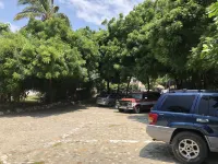 Hotel Arcoiris - parking