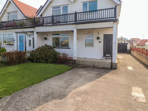 Seaward Hotels in Rhos-on-Sea