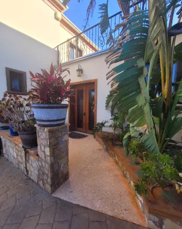 Hacienda Martlot Отели рядом с достопримечательностью «Adobe Guadalupe Vineyards & Inn Aztec Breeding Farm»