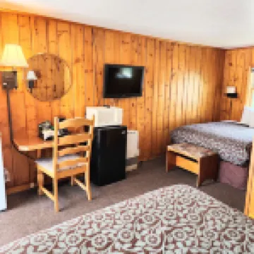 Canyon Motel Near Rocky Mountain National Park