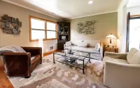 The Broadway Guest House Hotels in Granville