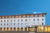 Ibis Budget Rennes Route de Lorient Các khách sạn ở Rennes