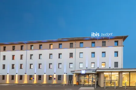 Ibis Budget Rennes Route de Lorient Отели в г. Ле Рё