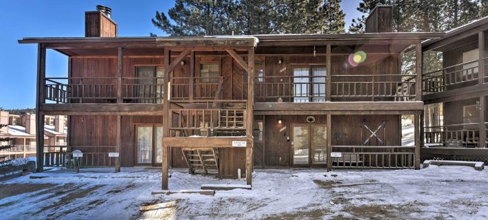 Cozy Angel Fire Condo < Half Mi to Resort! Hotels in Colfax County