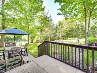 Grill & Fire Pit: Waterfront Cameron Retreat! Hotels in Barron County