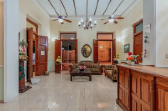 โรงแรมซานตามาเรียเมริดา